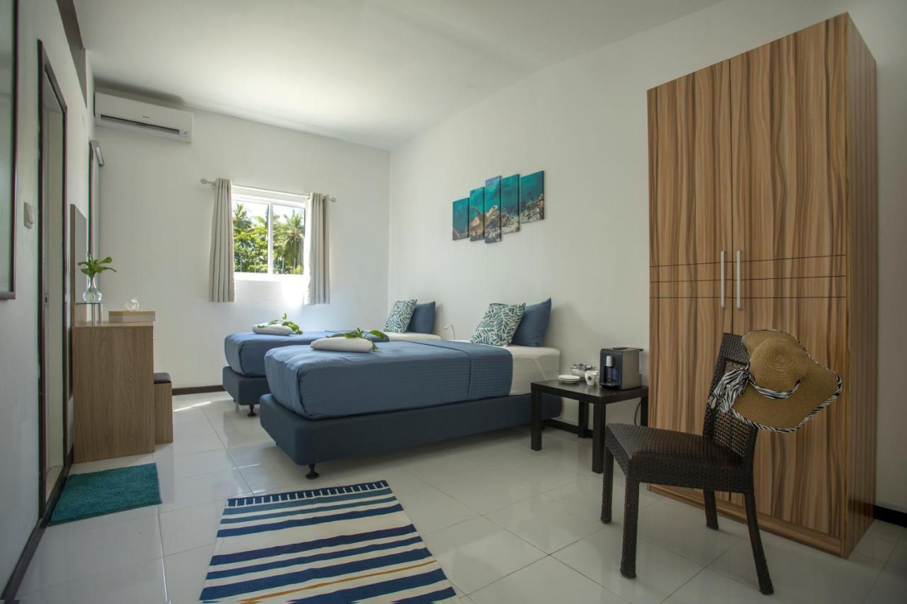 Hôtel Surf Yoga Camp à Thulusdhoo Extérieur photo