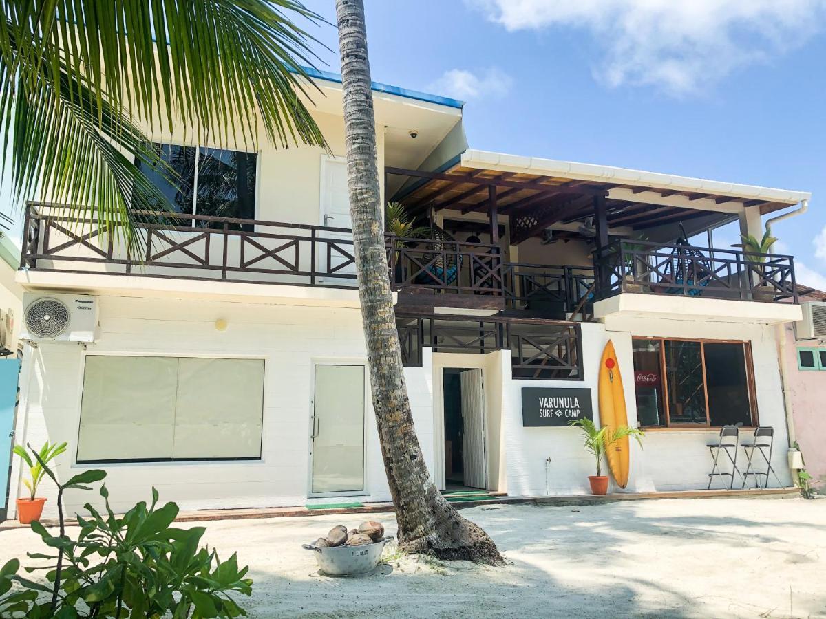 Hôtel Surf Yoga Camp à Thulusdhoo Extérieur photo